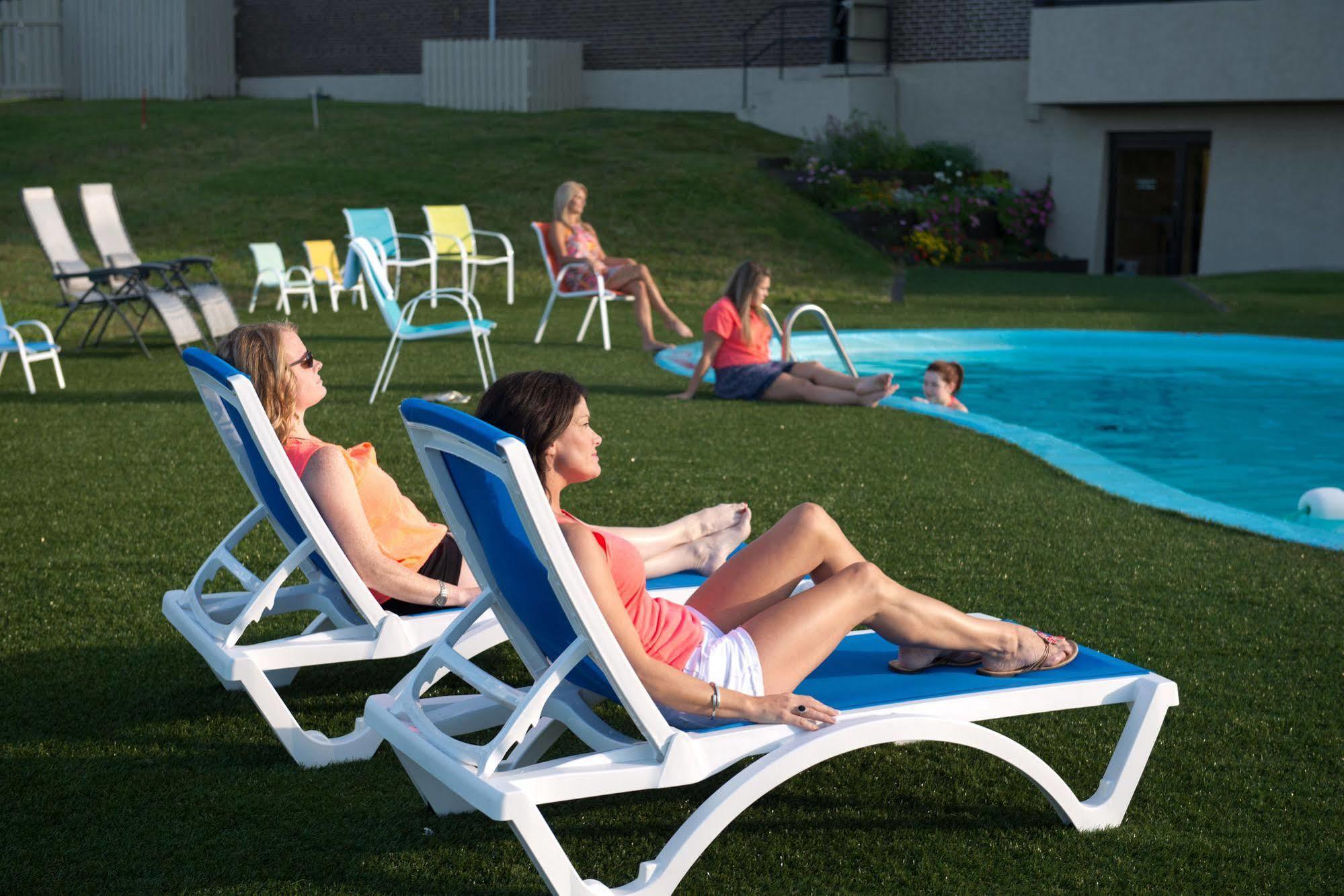 Clarenville Inn Ngoại thất bức ảnh