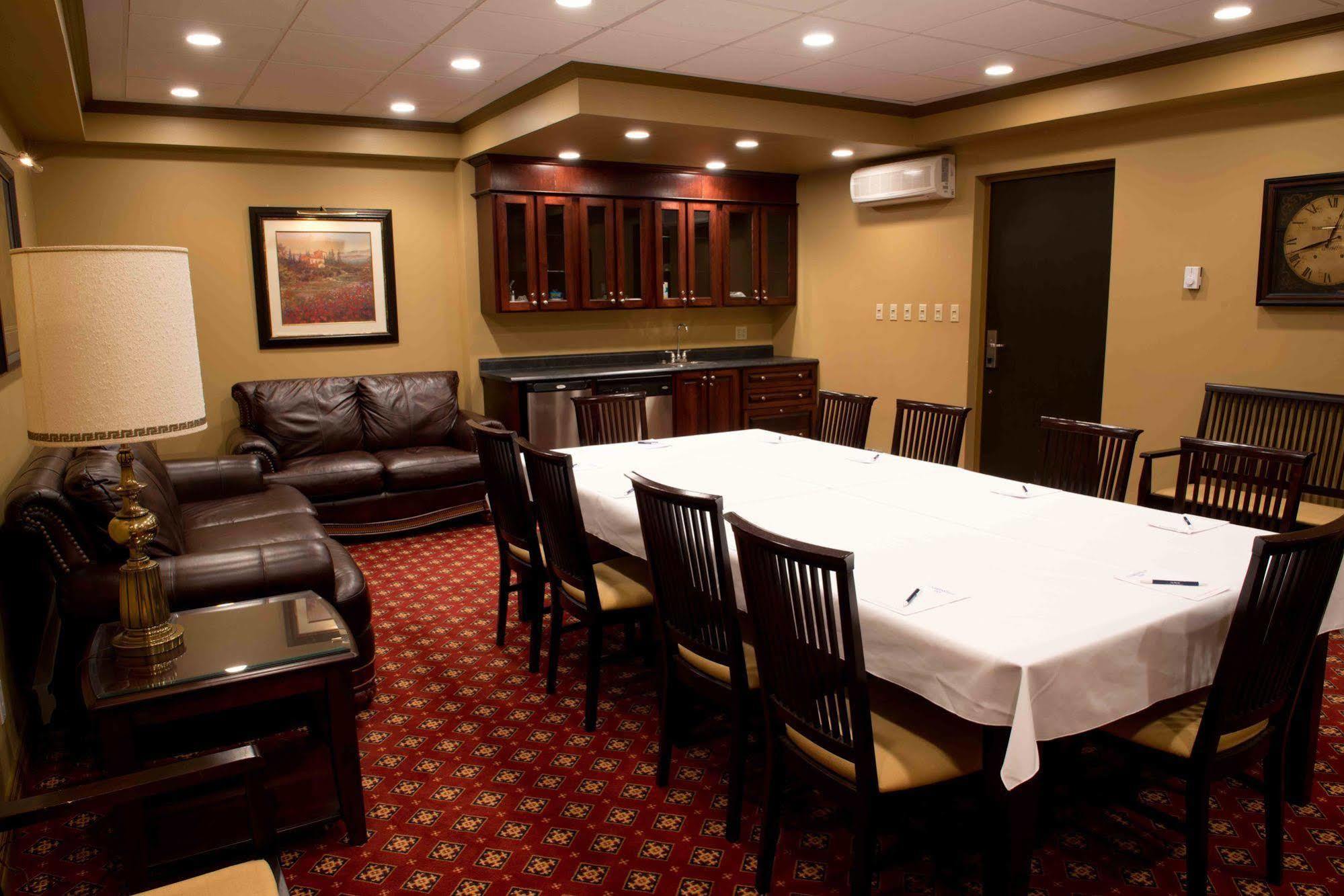 Clarenville Inn Ngoại thất bức ảnh